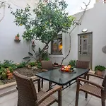 Apartmán Garden House By Dreams *