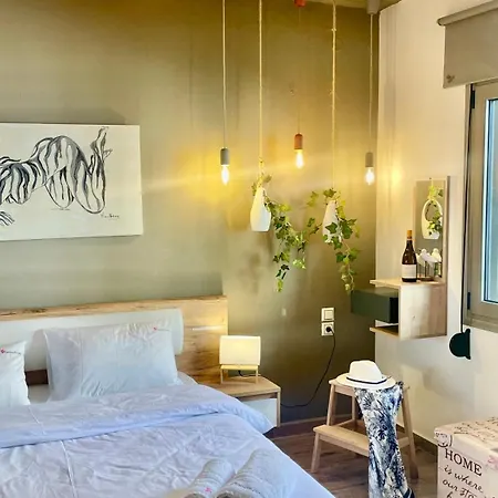 Apartment Garden House By Dreams *