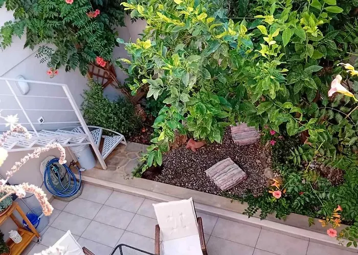 Garden House By Dreams Apartment